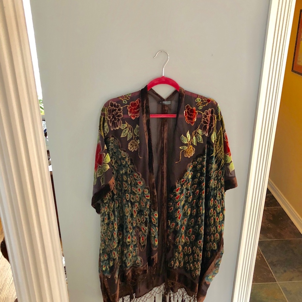 T Party Kimono